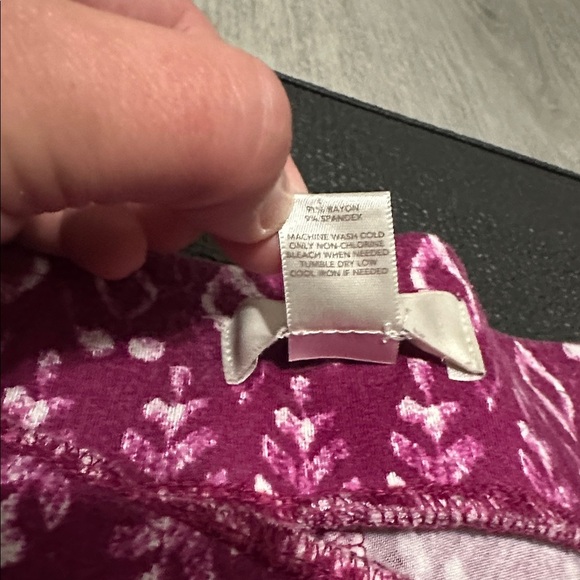 LOFT Magenta Patterned A-Line Skirt size Large - Picture 3 of 5